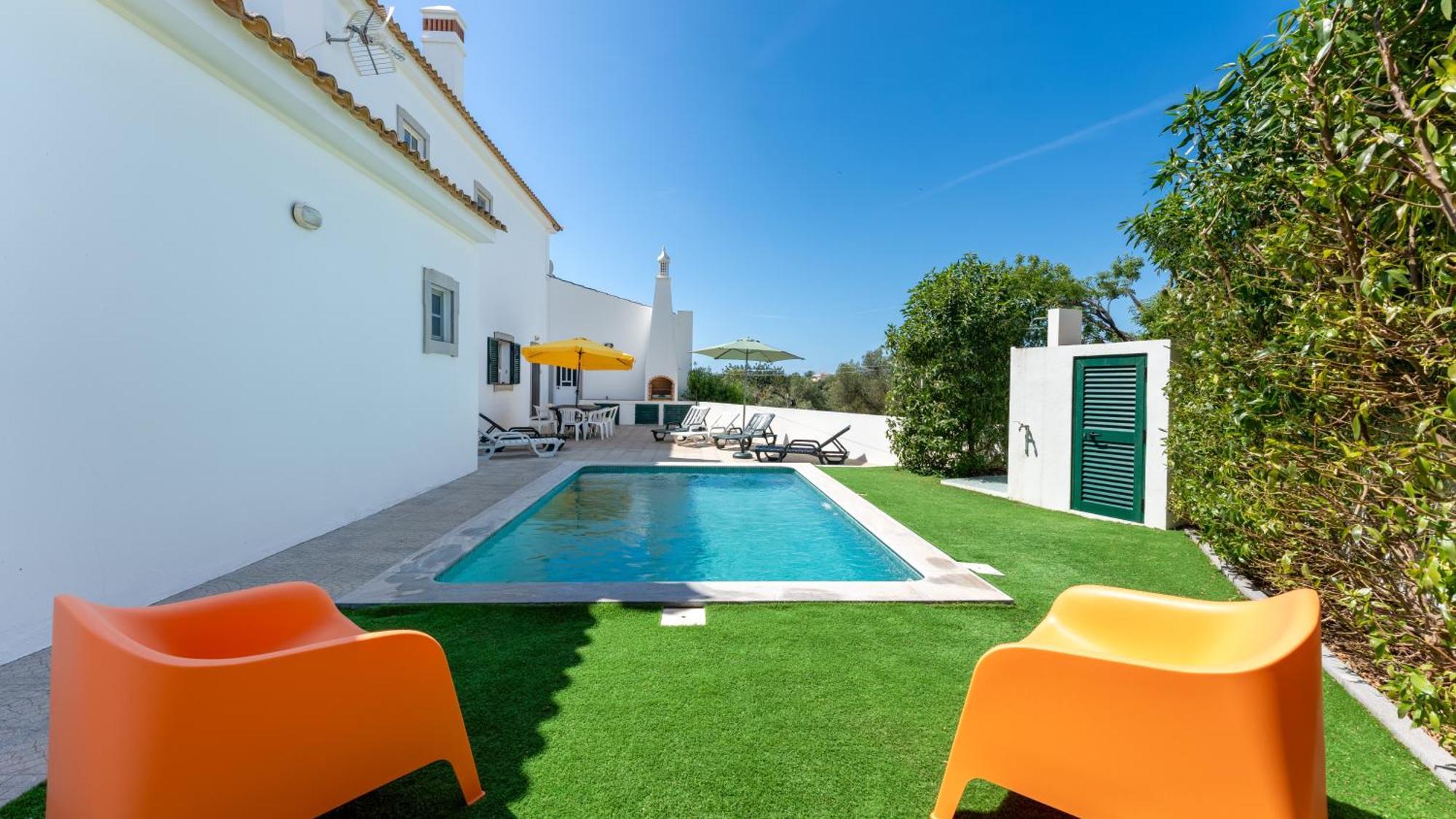 Sunny & Calm 4 Bdr House W/ Pool By Lovelystay Santo Estevao  Exterior photo